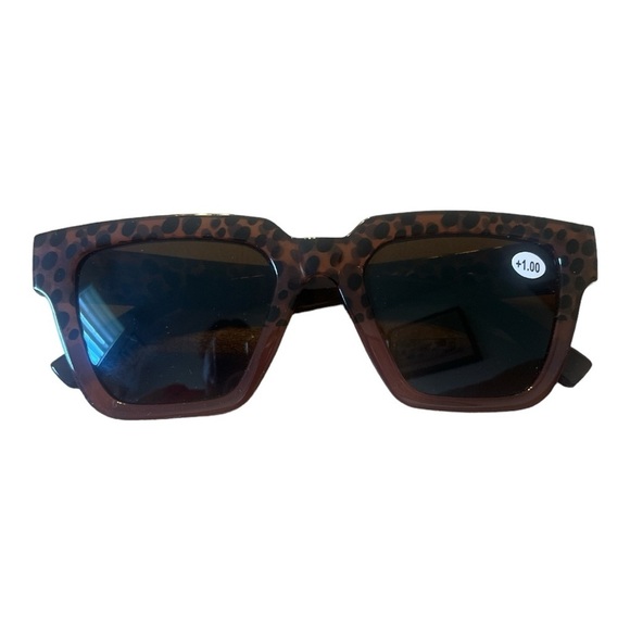 None Accessories - Animal Print Sunglasses with +1.00 bifocal Super Stylish